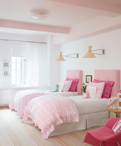 pale+pink+ceiling twin+beds Pink bedroom decoration to support breast cancer campaign