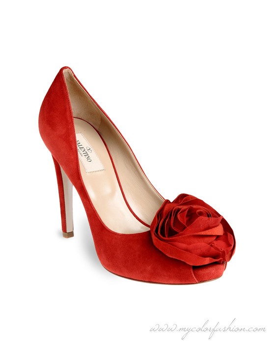 Valentino peep toe pumps red 1 15 Red high heels for valentine night 2014 