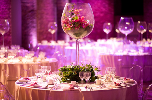 2014 Christmas wedding decorating ideas Select the perfect wedding table decorations with the theme of your wedding 2014 Christmas wedding decorating ideas