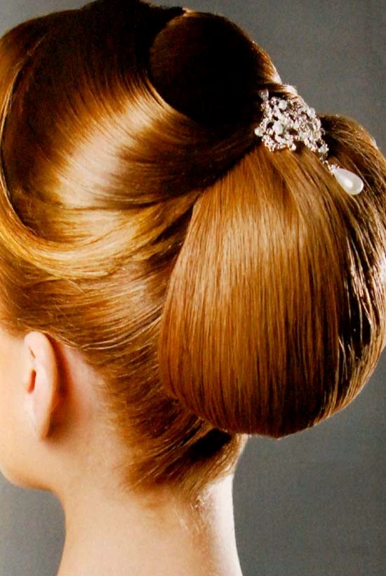  Modern hairstyles for distinct bride 2014