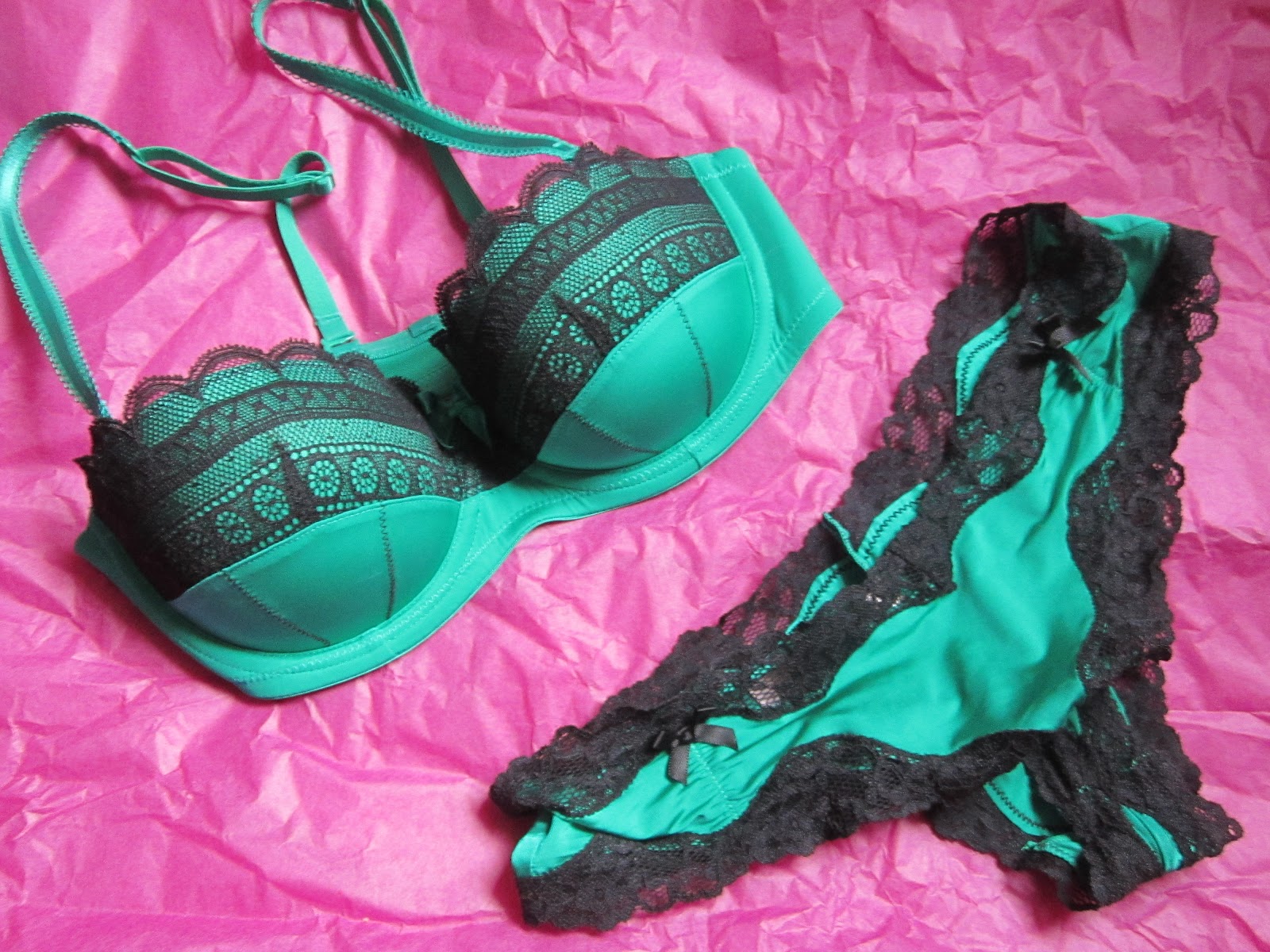  Little of green makeing the honeymoon more attractive !