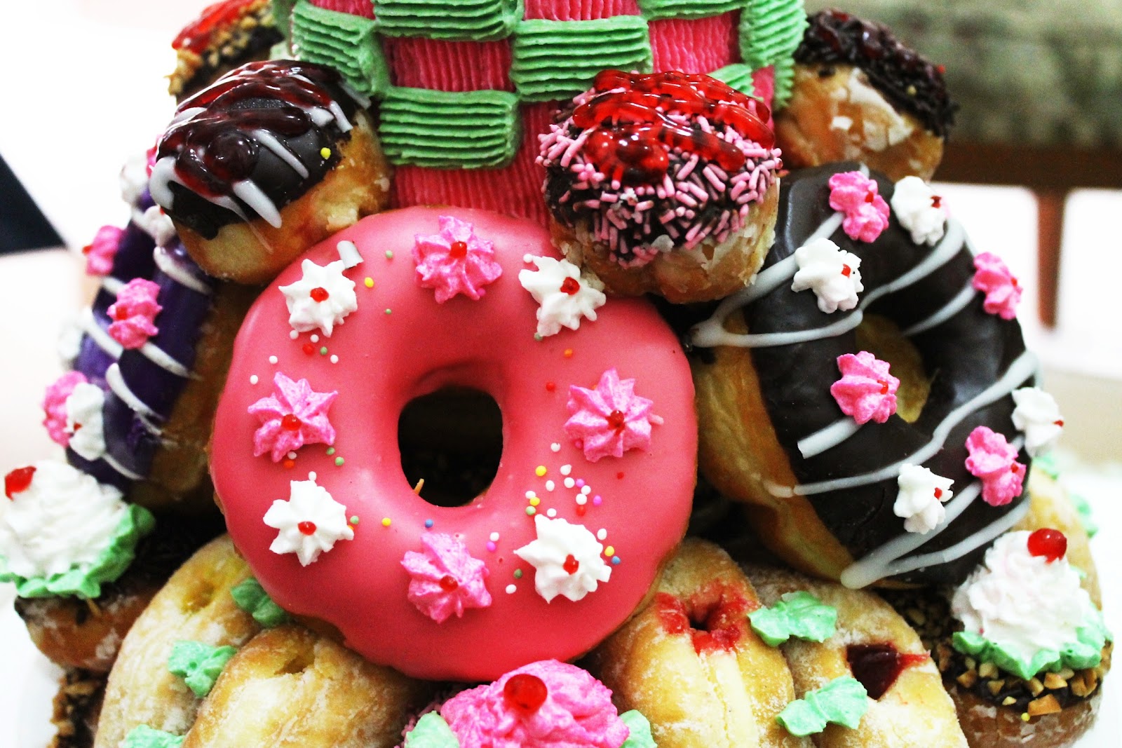  Royal birthday donuts