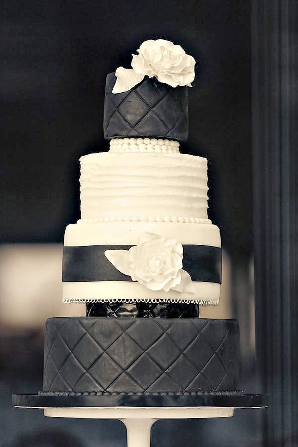  15 White and Black wedding cakes 2015