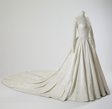 royal+wedding+dress+crop Blumarine wedding dresses 2014