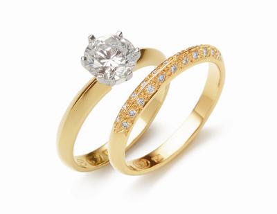 gold solitaire engagement wedding ring set pair Beautiful Engagement Ring models 2015