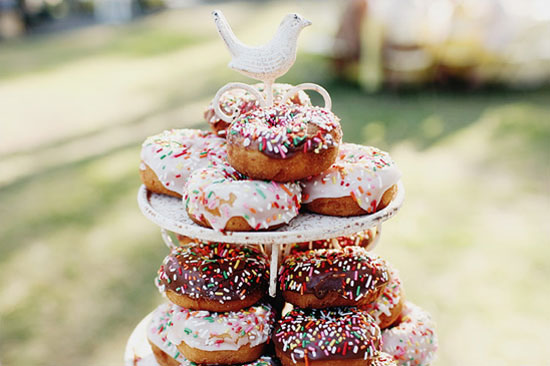 3bcddcfbdb325af1 doughnuts  charming wedding donuts