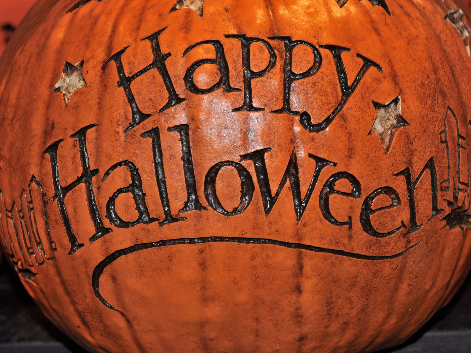 Terrifying halloween wallpaper hd happy halloween pumpkin curving on classic orange pumpkin carving on halloween party decor decoration cool halloween decorating ideas Terrifying halloween wallpaper hd