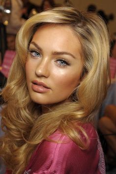 3dc3ed6e5579b412b2c1919642b350ae Attention for winter bride skin idea