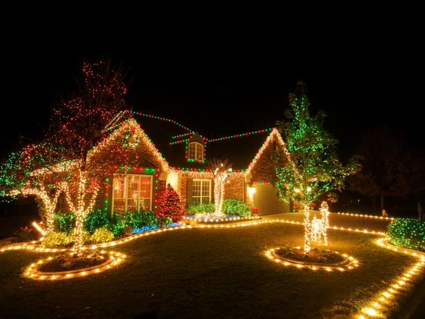RMS brettdebbie10357281 exterior christmas lights s4x3 lg Christmas lights Designs 2014