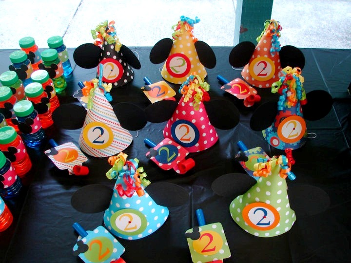 mickey5 Mickey Mouse themes ideas for kids birthdays 