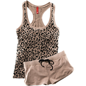  Lingerie and pajamas for honeymoon 