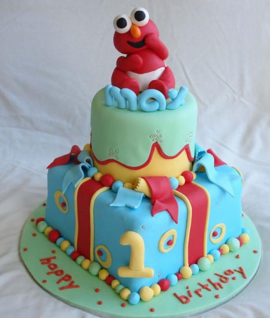  Superb first birthday cakes ideas