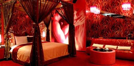 romantic red bedroom design ideas Romantic and beautiful bedrooms 2014