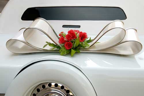 10 Ideas for wedding car flowers decoration wedding car decorations 2 10 Ideas for wedding car flowers decoration