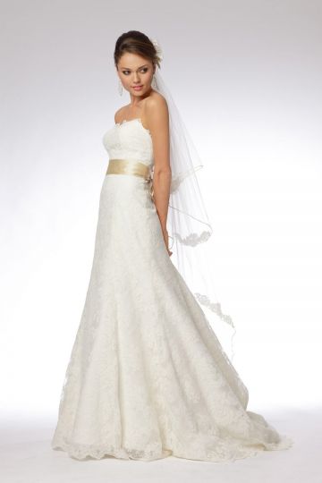 00159e8cd4ffd8e99be53a8ca013b725 Ideas for thin dresses for brides