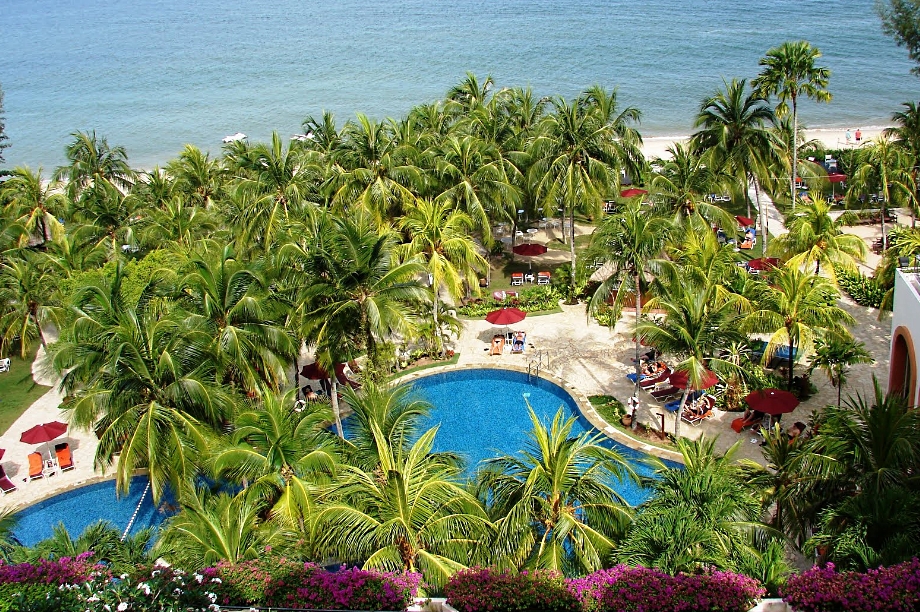 0ef0081d49af5efc5031575596378584 The honeymoon in the Pearl of Malaysia