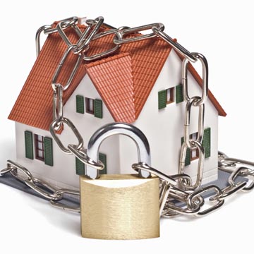 33fe3c4a4b2681b4abf15a80d43982b2 Protect your home during the holidays
