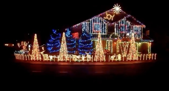 46e645c36b575ac6431a02a6c0593e0f Christmas lights in United States