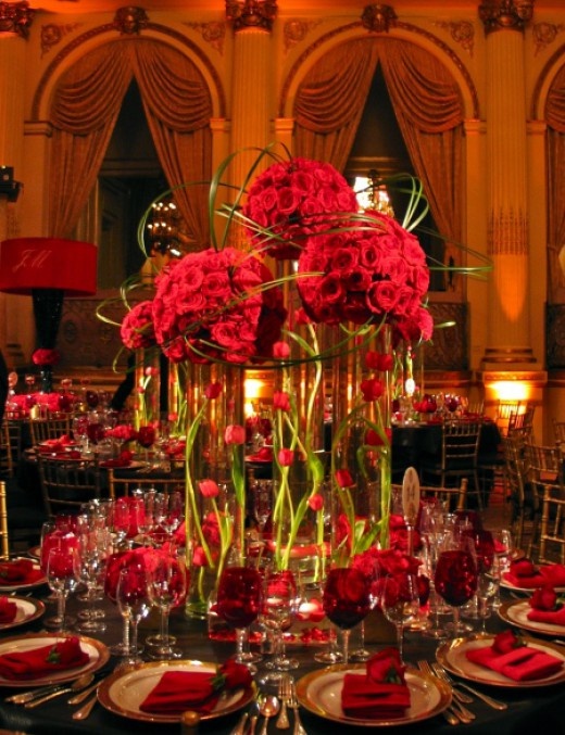 67bcf5a718b714e5c4788a7c603804d6 Wedding decoration in red