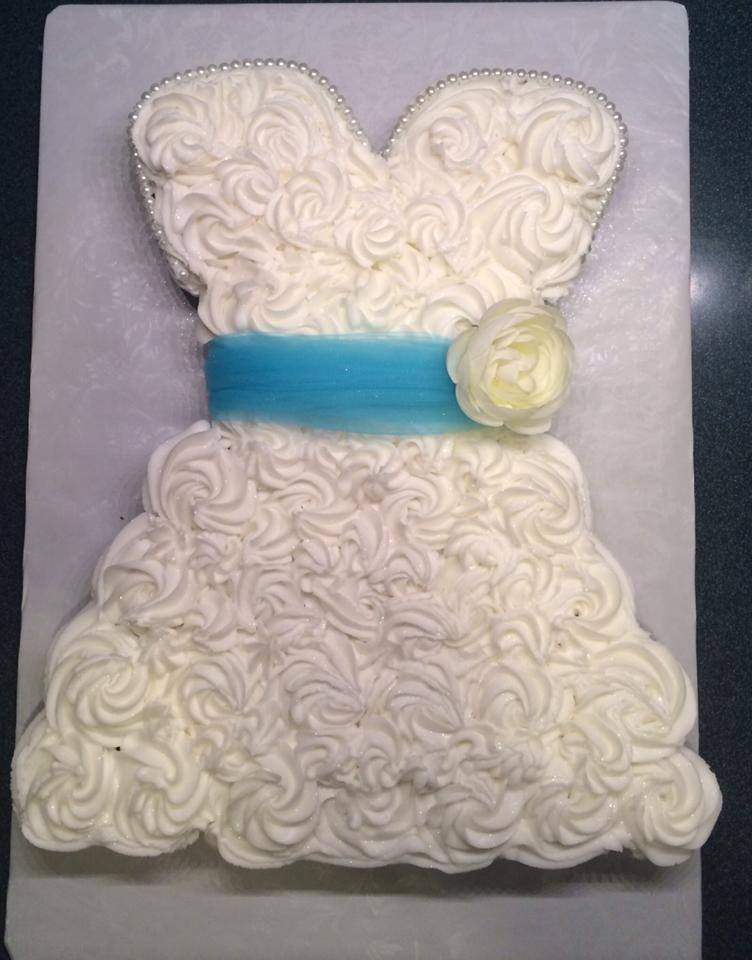 68f5aad35c216a02f9182fd33088a0a0 wedding dress cake of pre wedding ceremony