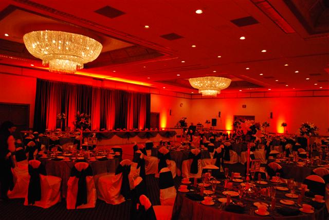 6ce0bac9b814ea3288b94c750f9651b1 Wedding decoration in red