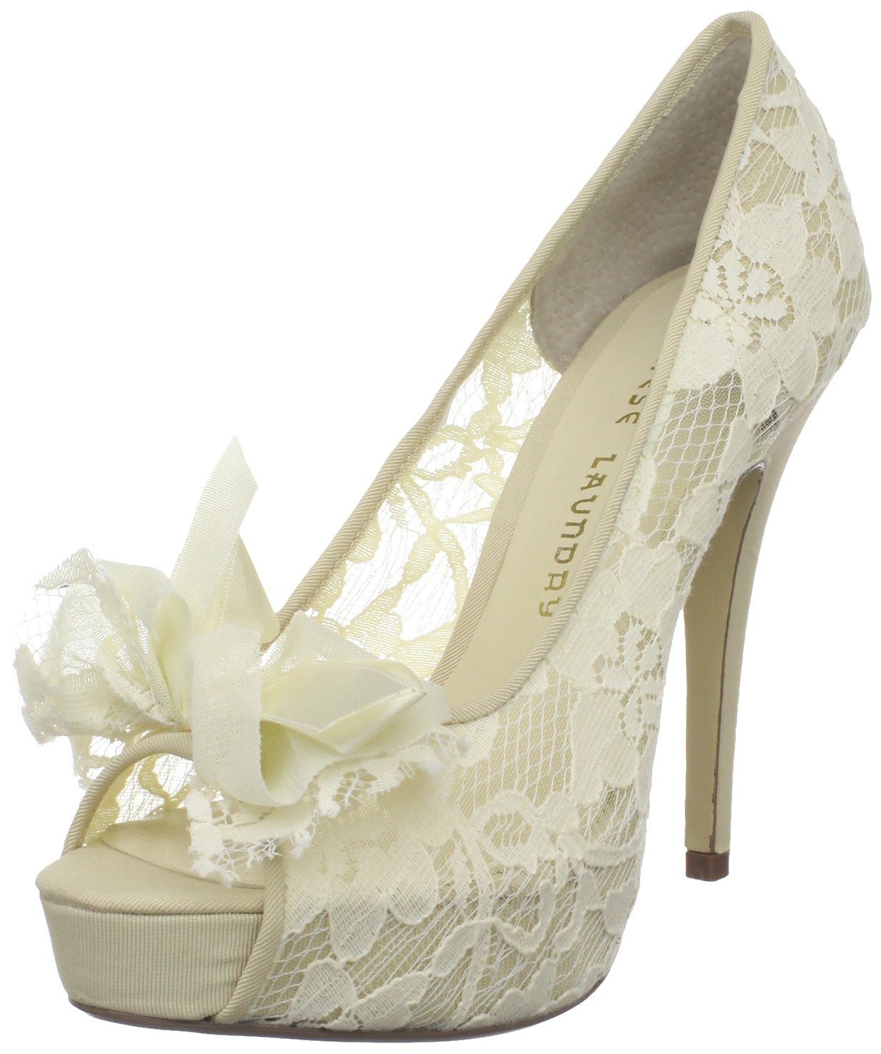 Wedding Shoes 001a3 Wedding etiquette tips for bride