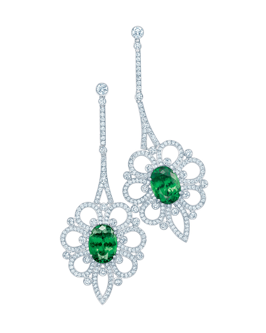 b9c5d2c1dbc44f5972b0669b675654dd The elegance of Green jewelry