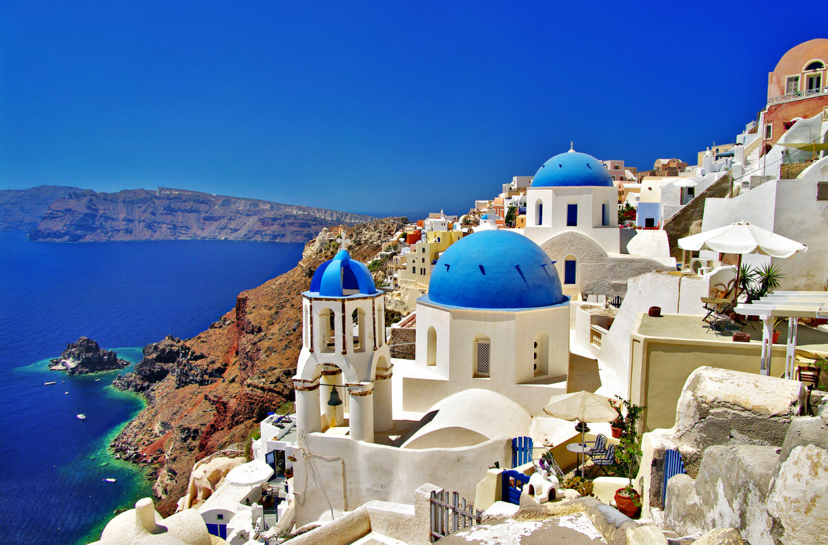 bbd538b481407e3af0da9ffbd59386b0 10 Islands to spend your honeymoon