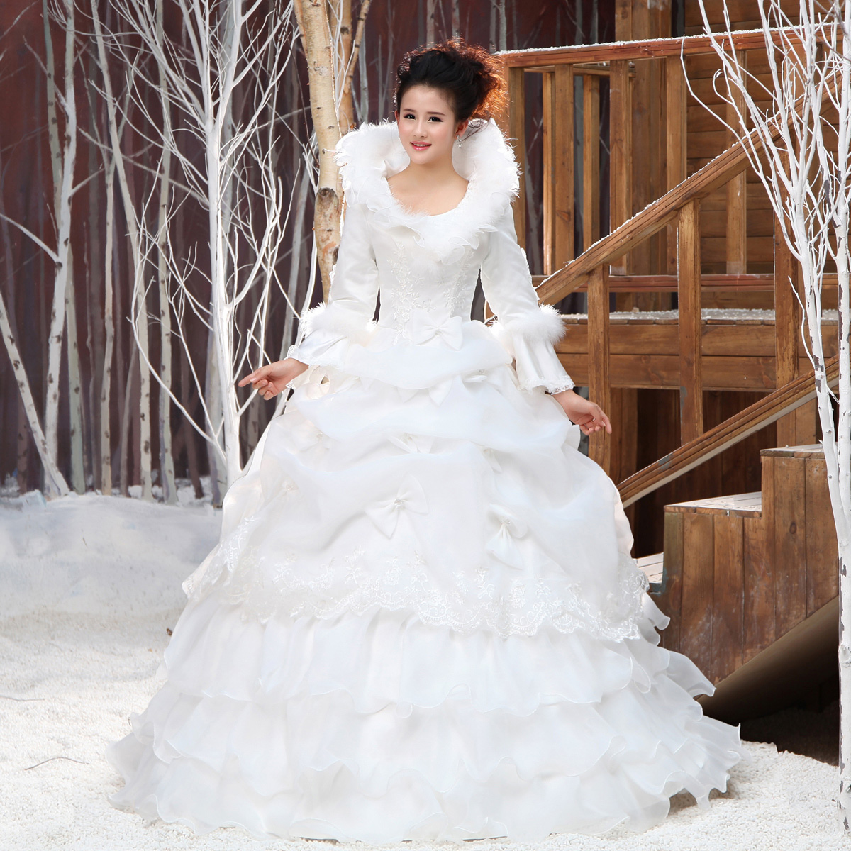 c9ab804b83f3c6f8239ae36f204dd036 5 Top winter wedding dress designs 