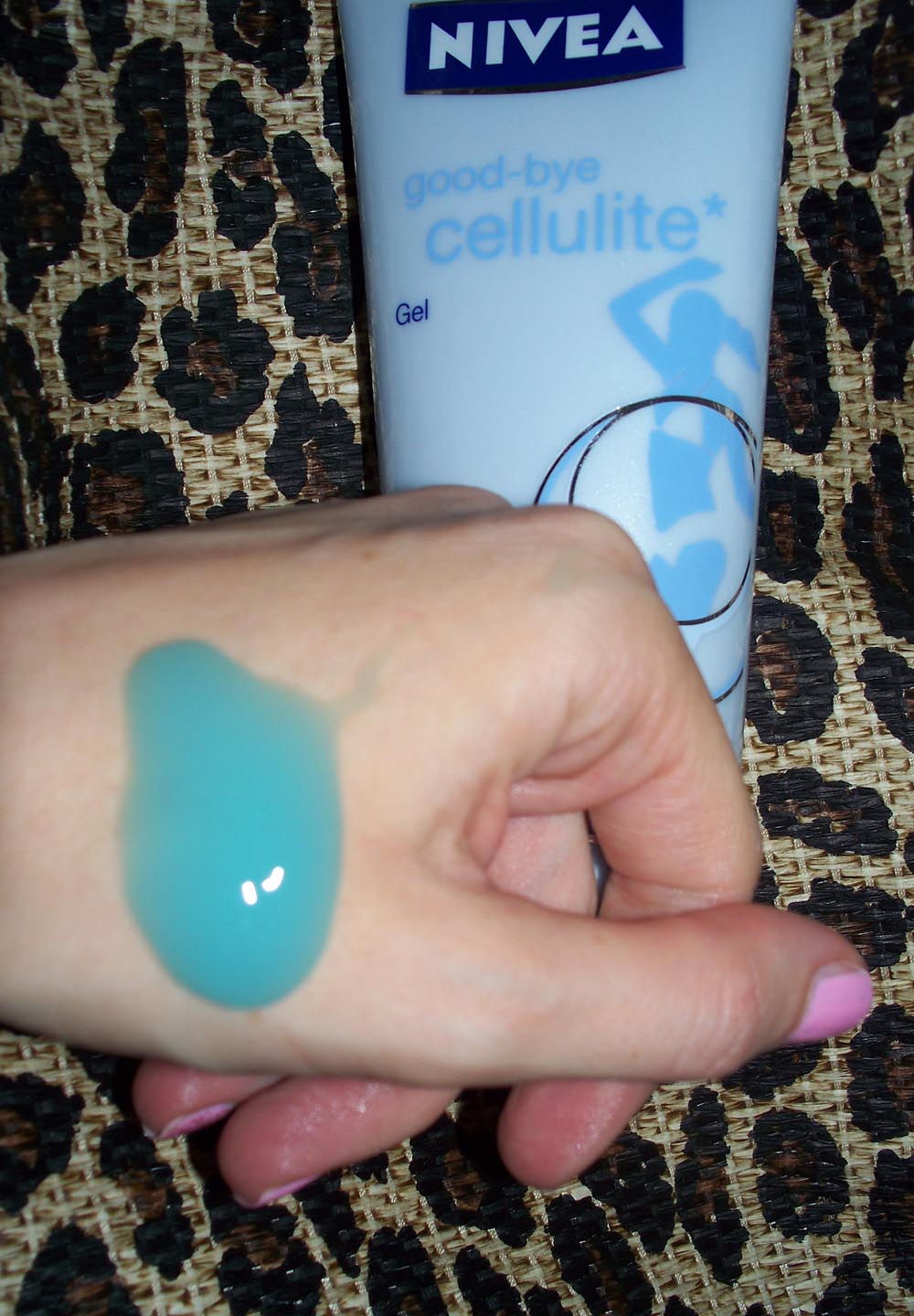 dc2cca2661a968071eae4033462f7c05 How to use Nivea Goodbye Cellulite Effectively