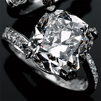 006 primary luxury Van Cleef Arpels rings for bride