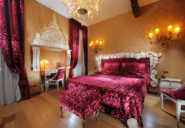 rooms1 b 15 Romantic & luxury bedrooms for couples 2015