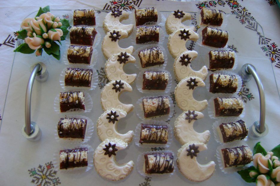 hwaml.com 1344344942 492 Amazing Eid El fitr sweets 2014