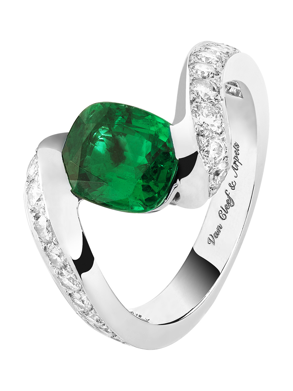 VanCleefemerald3 luxury Van Cleef Arpels rings for bride