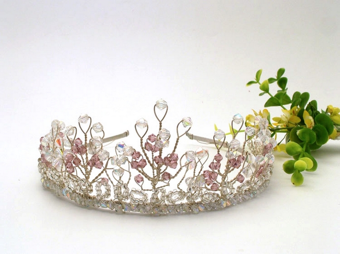 1.81036tiara 4a Beauty desired of every bride