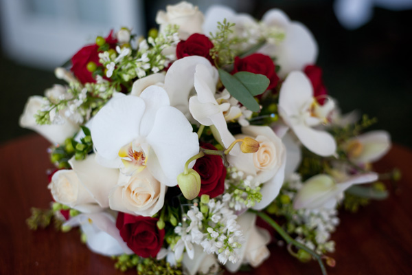 winter wedding bouquet debra gulbas photography Winter Bouquets for the bride 2014
