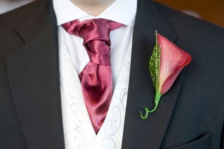 How to choose the grooms suit RB40622326812 How to choose the grooms suit