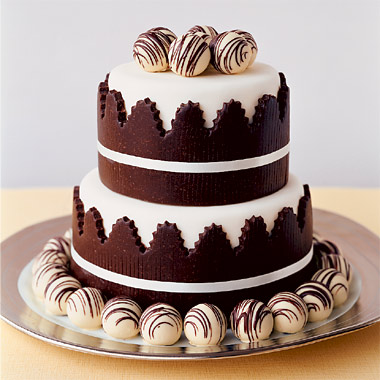 n4hr 13651841052 Beautiful cake to celebrate the birthday of your husband