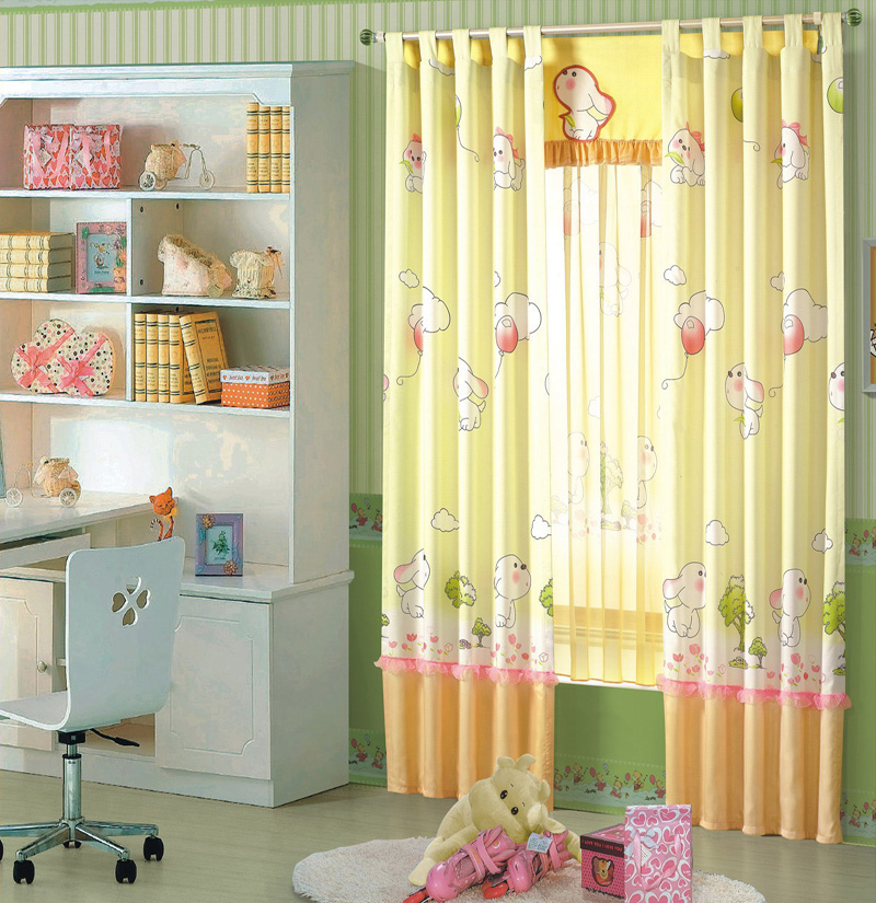 img girls ly1381944387 246 Choosing curtains for childrens bedroom