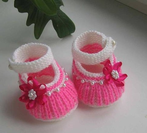DIY Cute Knit Baby Shoes thumbnail Cute newborn baby shoes