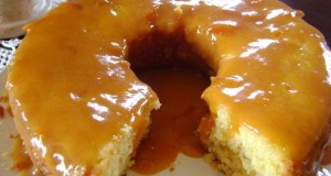 Sponge cake filled with cream and caramel