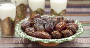 Dates and milk diet to lose weight before the wedding
