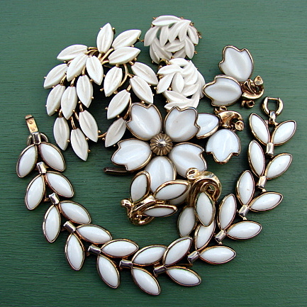 White Trifari Jewelry 1 Amazing white & silver jewelry 