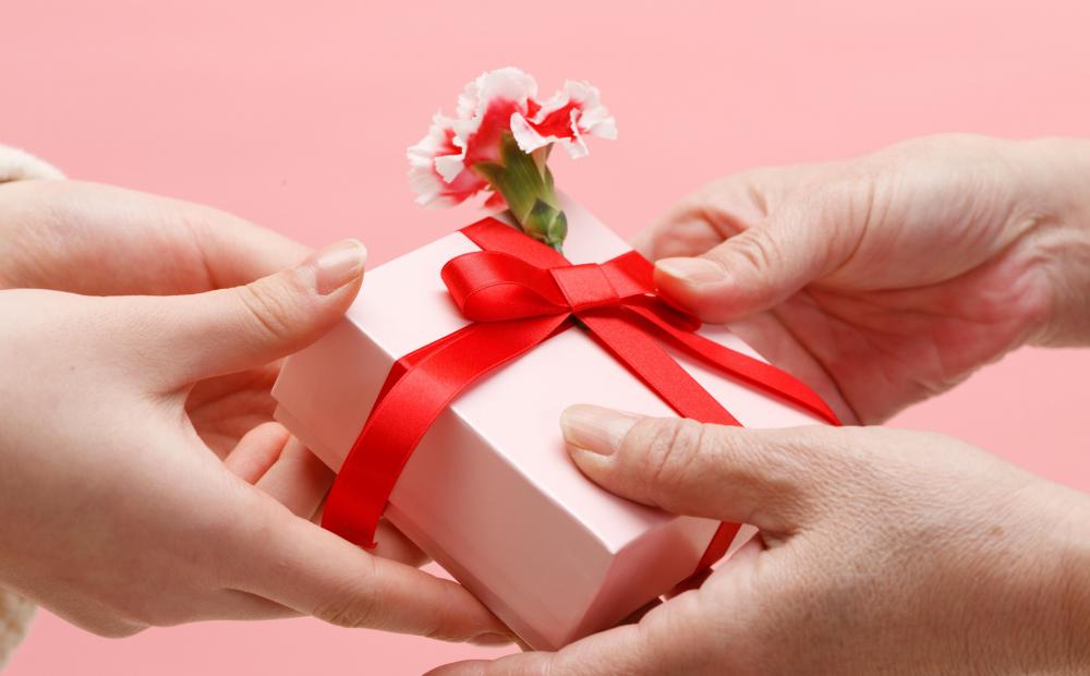 Horoscopes help you choose Valentine gift Valentines Gifts For Your Love Horoscopes help you choose Valentine gift