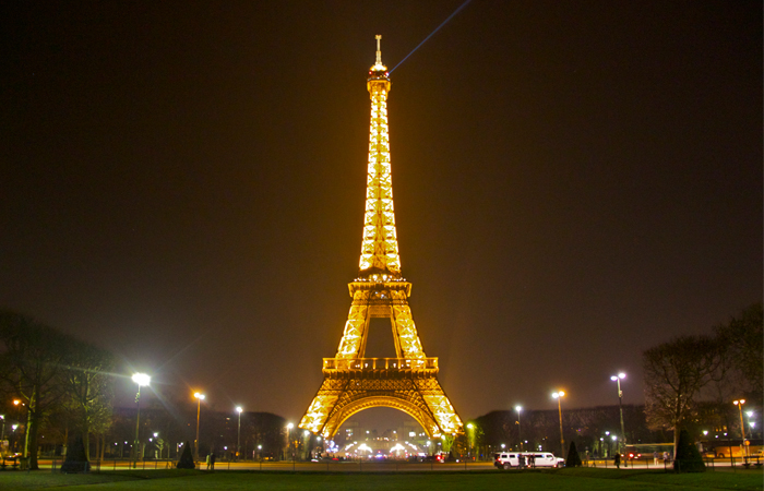First Time Paris Eiffel Tower Romantic spots in Paris to miss on honeymoon