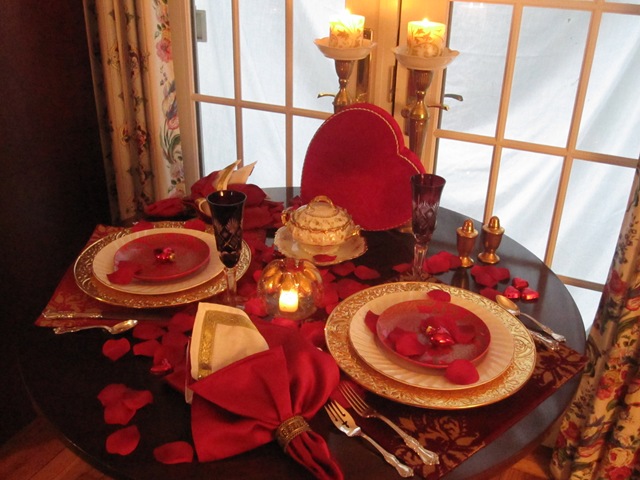 Romantic Valentines Dinner 014 thumb1 Dining table decorated ideas for valentine day