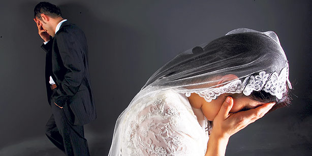 wedd Plans to avoid relatives problems at the wedding