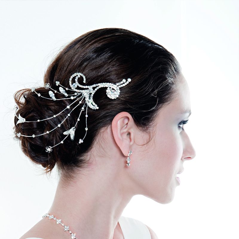 wedding pearl hair accessories Luxury Accessories for the brides hair 