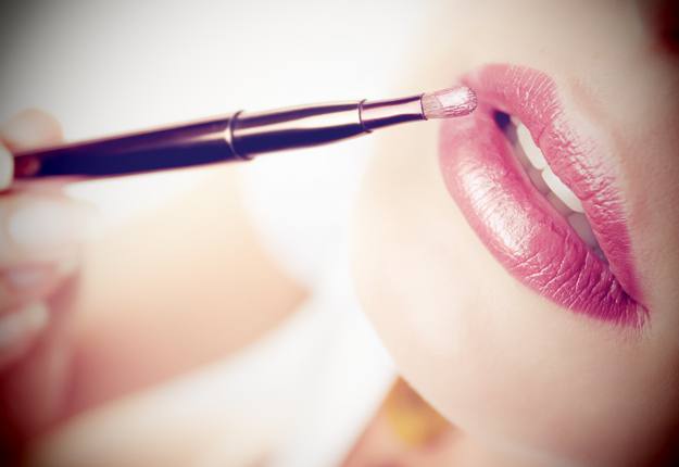 april13 lipstick 625x430 How to choose right lipstick 