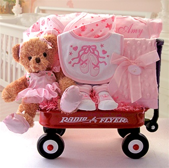 baby shower gift sets 2 Nice Baby souvenirs ideas 2014